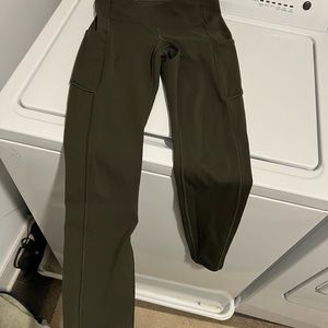 Lululemon speed it up 28 in. Mid rise pocket leggings